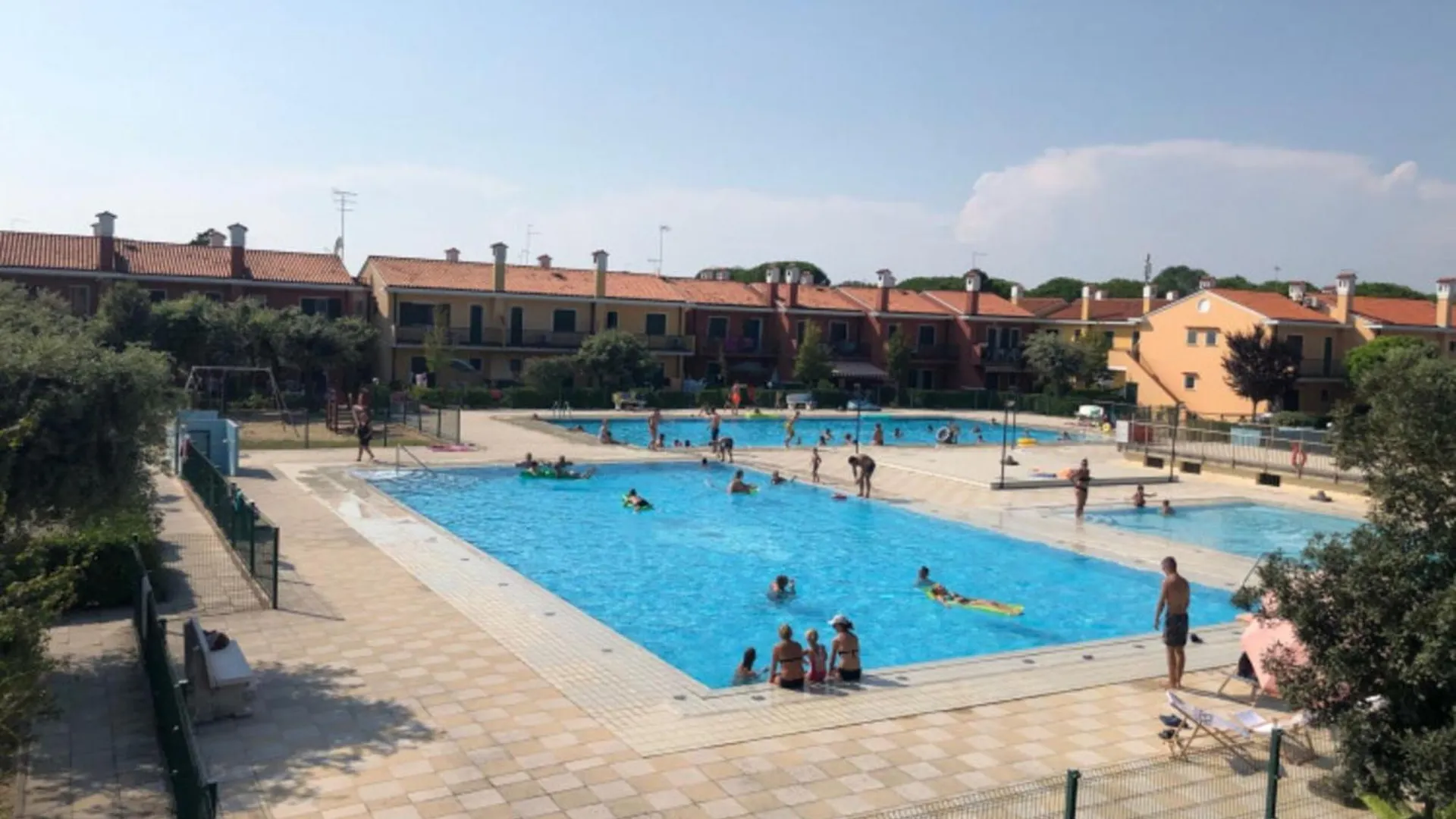 Cozy Apartment With Private Garden In Bibione